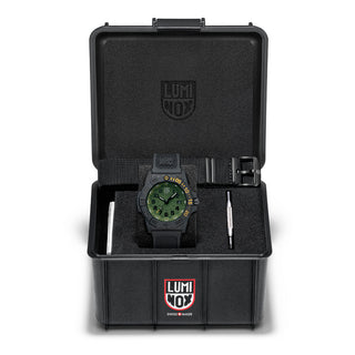 RELÓGIO LUMINOX NAVY SEAL FOUNDATION (COMBO COM 2 PULSEIRAS - BORRACHA PRETA + NYLON PRETO)45MM CÓD.3517.NSF.SET