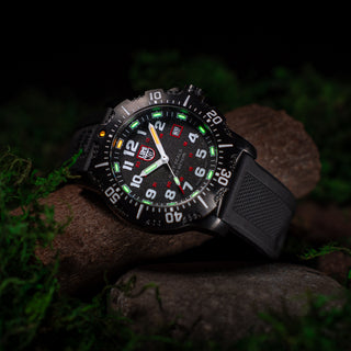 RELÓGIO LUMINOX NAVY SEAL (COMBO COM 2 PULSEIRAS - BORRACHA PRETA + VELCRO PRETO) - 45 MM CÓD.4231.SET