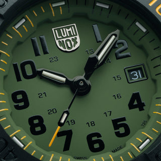 RELÓGIO LUMINOX NAVY SEAL FOUNDATION (COMBO COM 2 PULSEIRAS - BORRACHA PRETA + NYLON PRETO)45MM CÓD.3517.NSF.SET