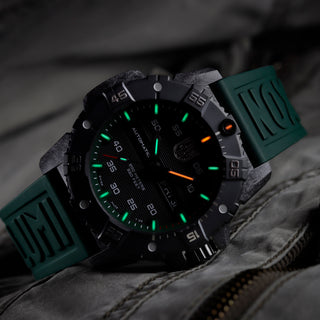RELÓGIO LUMINOX MASTER CARBON SEAL AUTOMÁTICO 45 MM CÓD.3877