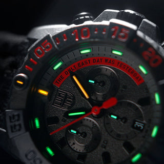 RELÓGIO LUMINOX NAVY SEAL CHRONOGRAPH 45 MM CÓD.3581.EY